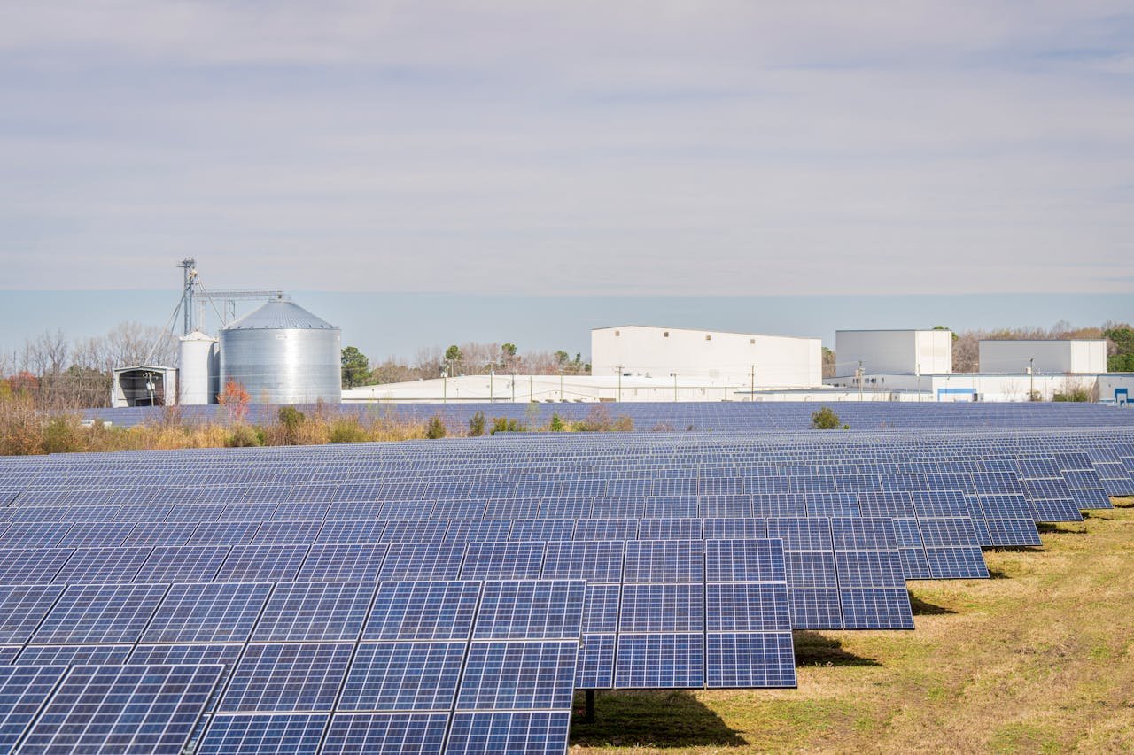 Solar Panel Installation Services in Jaipur by M/S Dhawan Electrikal
